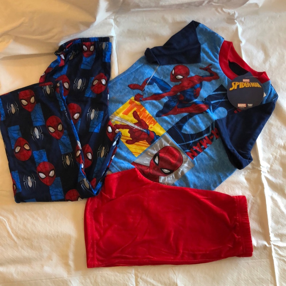 Boys Spiderman 3 pc Pajama Set.  Size 8.